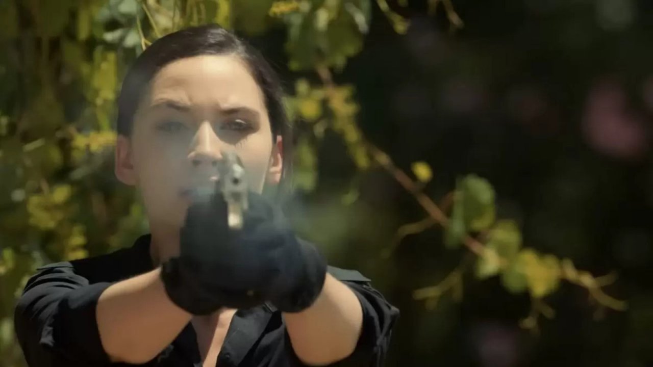 Terra Amara, anticipazioni del 10 maggio: Betul spara a Zuleyha, Fikret accusa Hakan