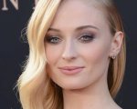 Sophie Turner protagonista della heist serie Haven insieme alla star di Saltburn, Archie Madekwe