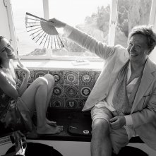 Parthenope: Celeste Dalla Porta e Gary Oldman sul set del film. Foto di Greg Williams