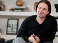 Thunderbolts*: il Bucky Barnes di Sebastian Stan sfoggia un nuovo look nelle ultime foto dal set