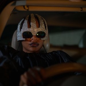 On Becoming a Guinea Fowl: una scena del film