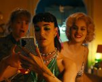 Le donne al balcone - The Balconettes: una clip esclusiva del film di Noémie Merlant