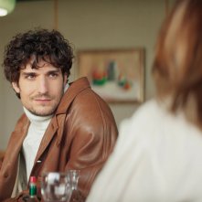 The Second Act: Louis Garrel in una scena del film