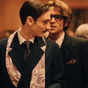 Un momento della serie Becoming Karl Lagerfeld