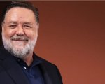 Russell Crowe irriconoscibile nelle prime immagini di Nuremberg