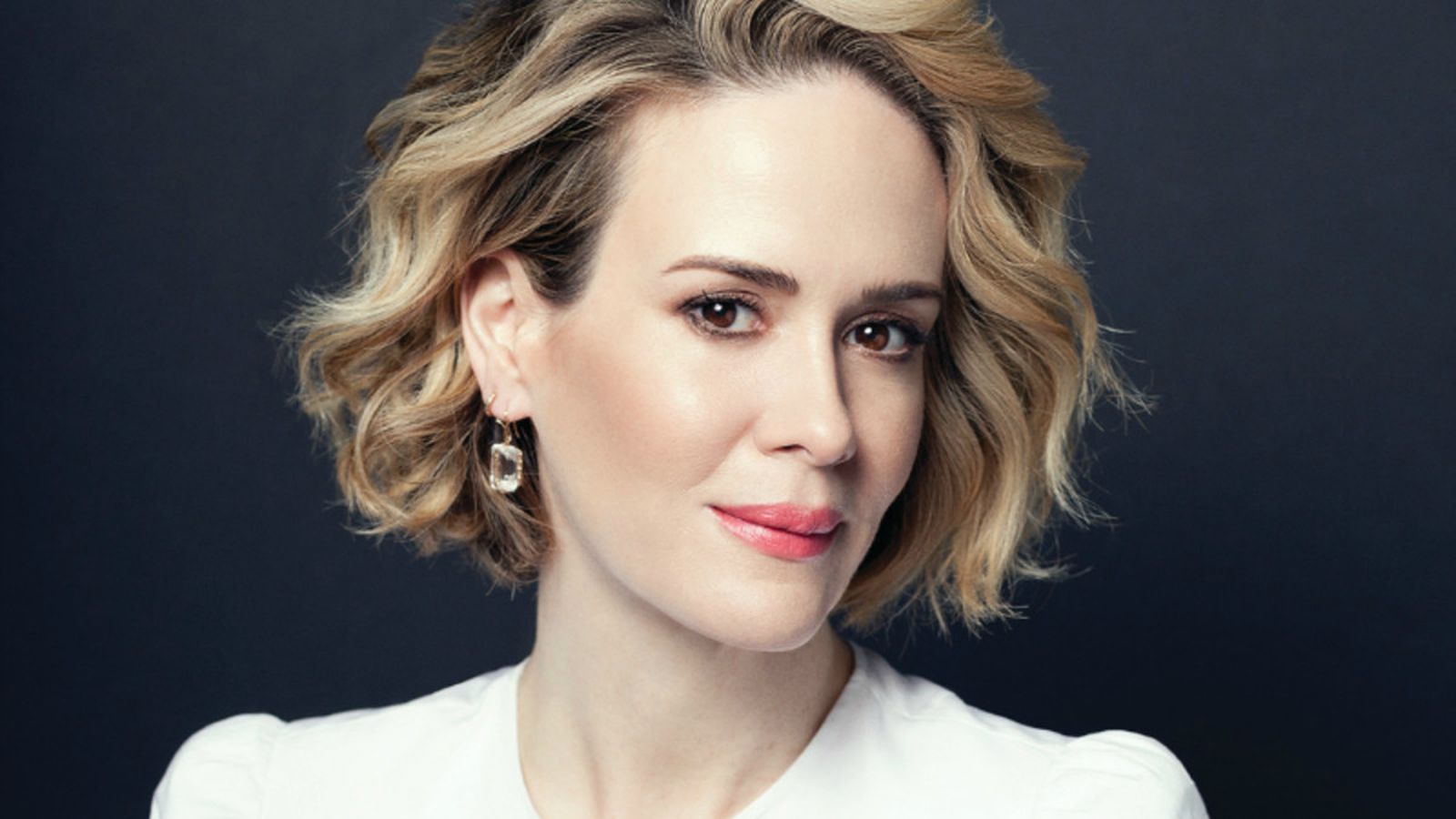 Sarah Paulson, una collega le ha mandato sei pagine di correzioni: 'Oltraggioso! Spero di non vederla mai più'