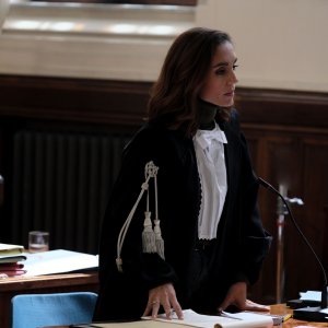 Una storia nera: Cristiana Dell'Anna in una scena in tribunale