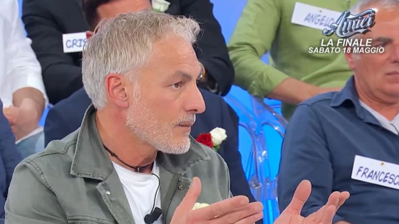 Uomini e donne: 'Lei si chiama Alessia e tu Fabio, che ca*zo vuoi?” Maria de Filippi è una furia