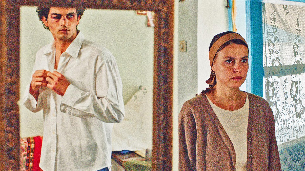 Three Kilometres to the End of the World, recensione: l'asciuttezza grammaticale come idea di (ottimo) cinema