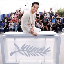 Black Dog: Eddie Peng in una foto del photocall della 77ª edizione del Festival di Cannes