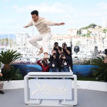 Black Dog: Eddie Peng durante il photocall della 77ª edizione del Festival di Cannes