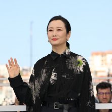Caught by the Tides: Zhao Tao durante il photocall della 77ª edizione del Festival di Cannes