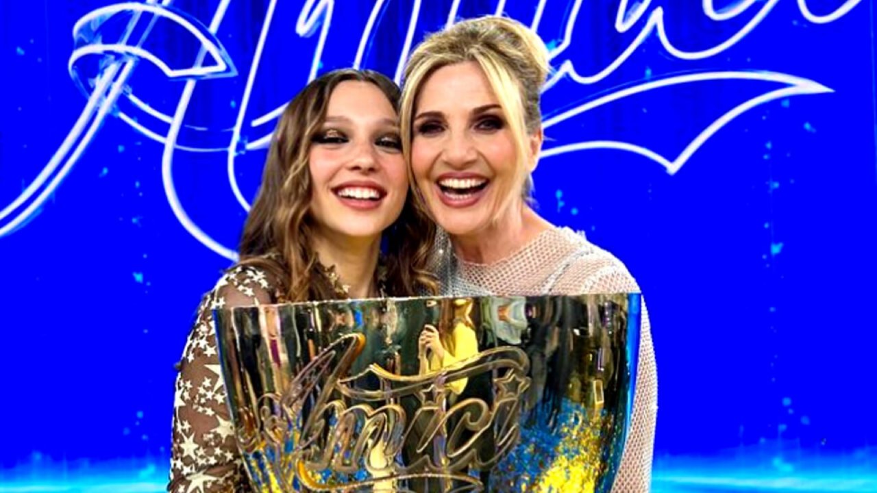Amici 23, Lorella Cuccarini scrive a Sarah Toscano: “Sei l'emblema di questo programma”