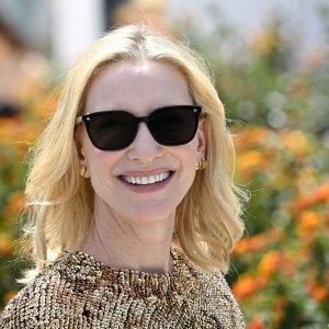 Rumours: Cate Blanchett durante il photocall della 77ª edizione del Festival di Cannes