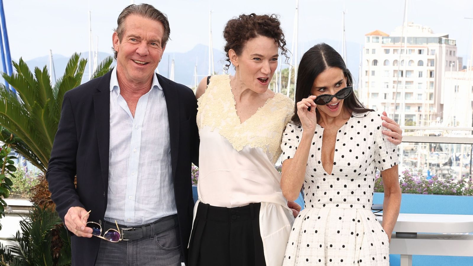 Dennis Quaid, Coralie Fargeat e Demi Moore al Festival di Cannes