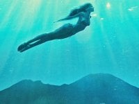 Parthenope, la recensione: Paolo Sorrentino e la grande bellezza di Napoli