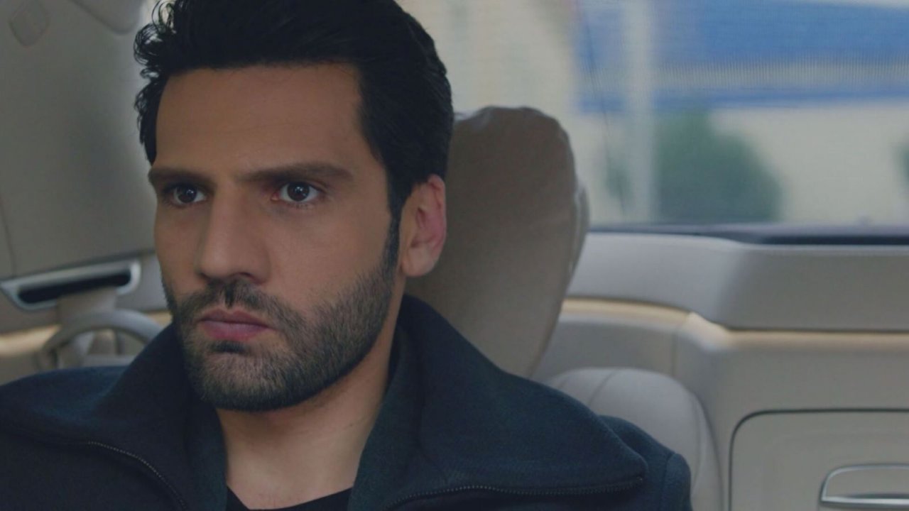 Emir si mette alla guida dell'auto per indagare su Tufan