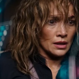 Atlas: Jennifer Lopez in una foto