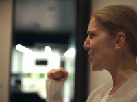 Io Sono: Celine Dion, la cantante racconta la sua storia e la malattia nel trailer del docu-film Prime Video