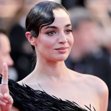 Souheila Yacoub sul red carpet de Il Conte di Montecristo alla 77ª edizione del Festival di Cannes