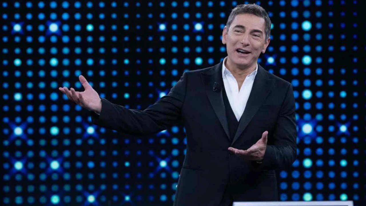 La puntata de L'Eredità di lunedì 27 maggio avrà un autore della Ghigliottina assai particolare, da Oscar