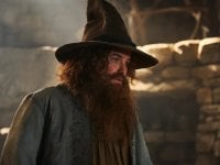 Gli Anelli del Potere 2: Rory Kinnear è Tom Bombadil nelle nuove foto degli episodi inediti