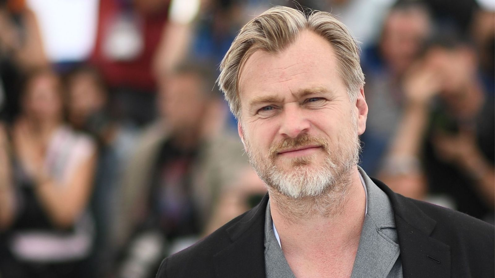 Un primo piano del regista Christopher Nolan