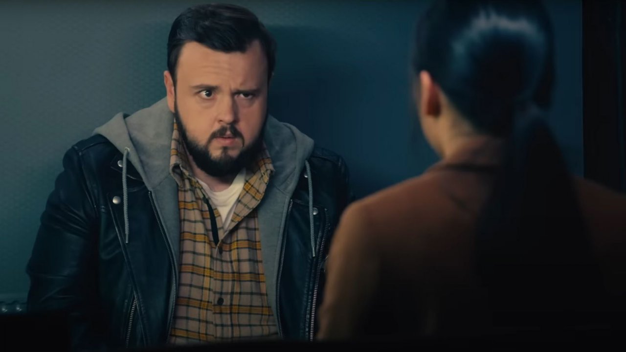 John Bradley in una scena de Il problema dei tre corpi
