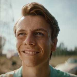 Roma Blues: Francesco Gheghi in una scena del film