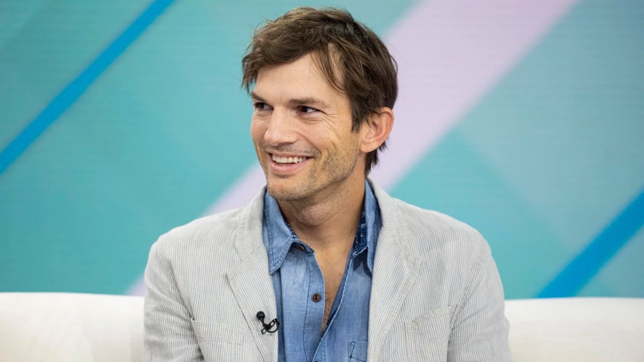 Una foto dell'attore Ashton Kutcher