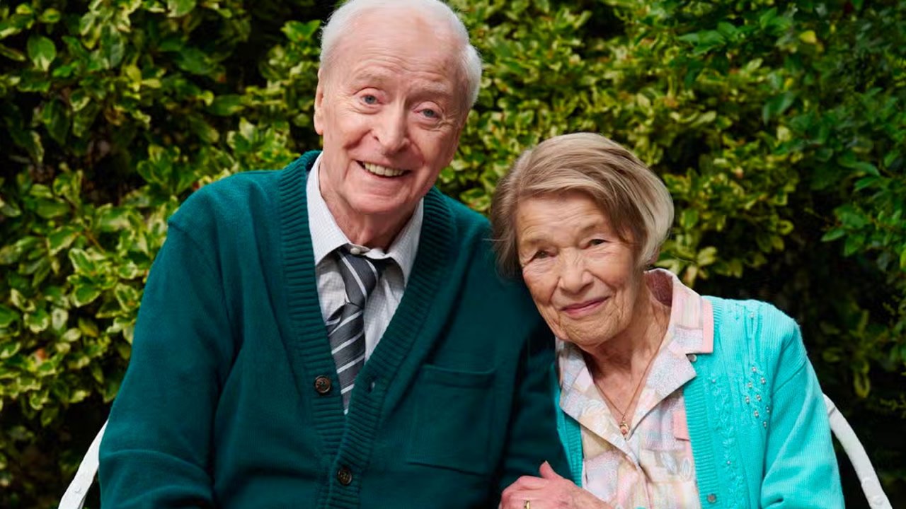 Michael Caine e Glenda Jackson
