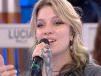 Amici 23, Mew e Matthew: lei parla della loro crisi e mostra cosa ha fatto per lui