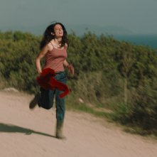 Anna: Rose Aste corre in una scena