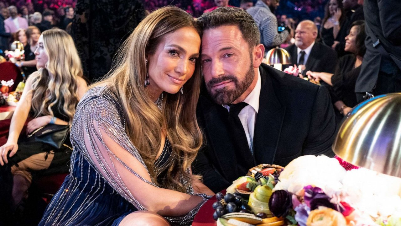 Jennifer Lopez e Ben Affleck insieme a un evento