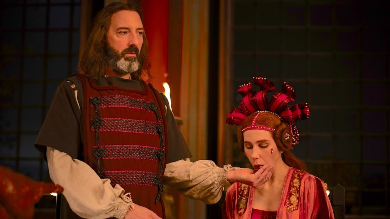 Zosia Mamet e Tony Hale in The Decameron