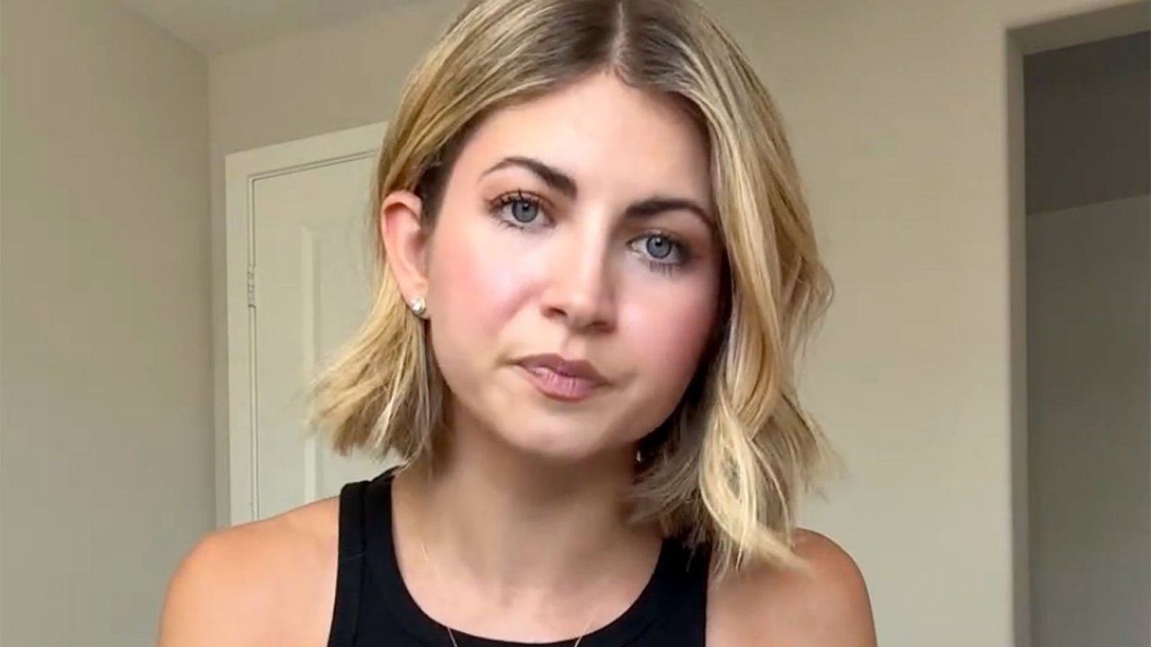 Un primo piano di Miranda Derrick