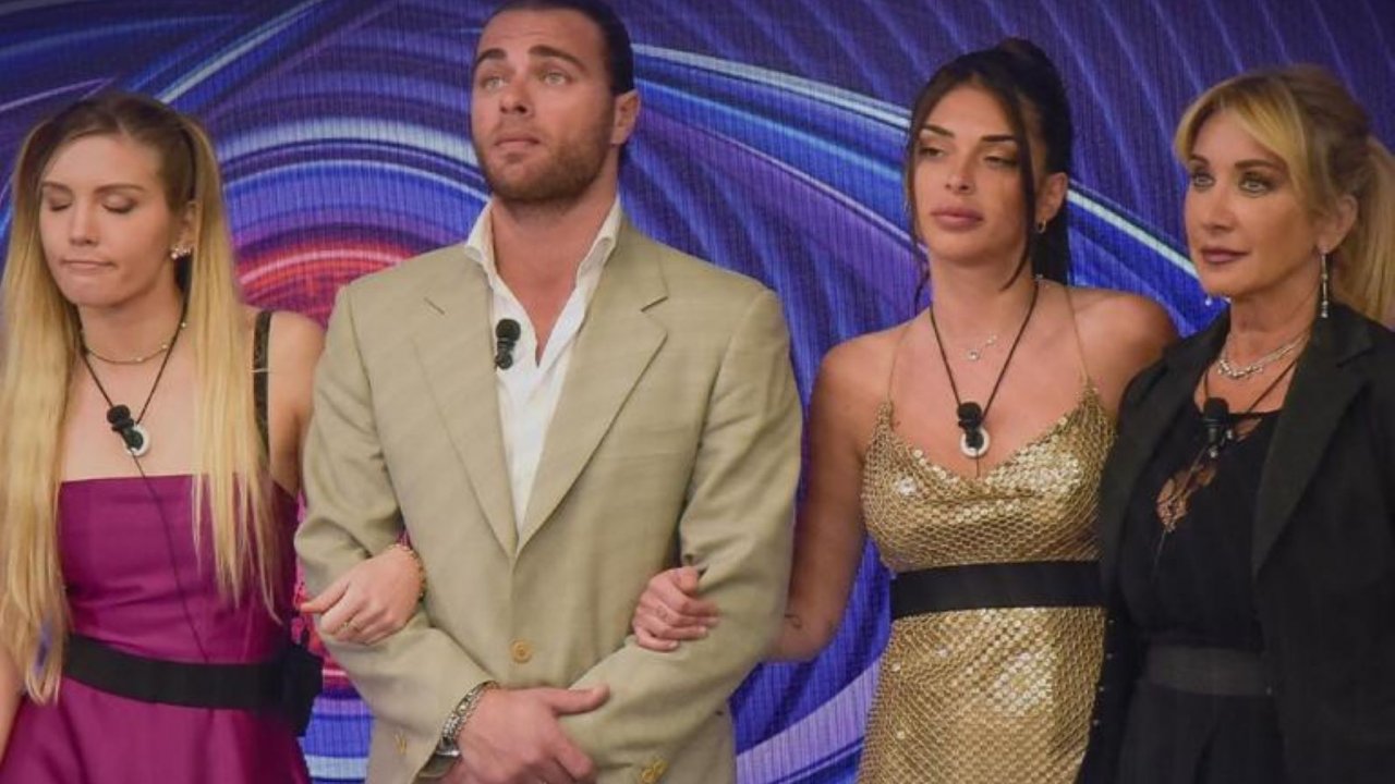 Anita, Sergio, Greta e Simona del Grande Fratello