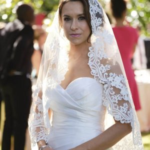 Il velo nuziale: Lacey Chabert in una scena