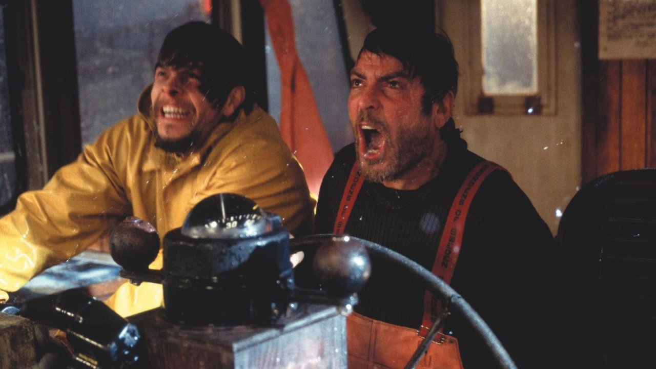 George Clooney e Mark Whalberg ne La tempesta perfetta