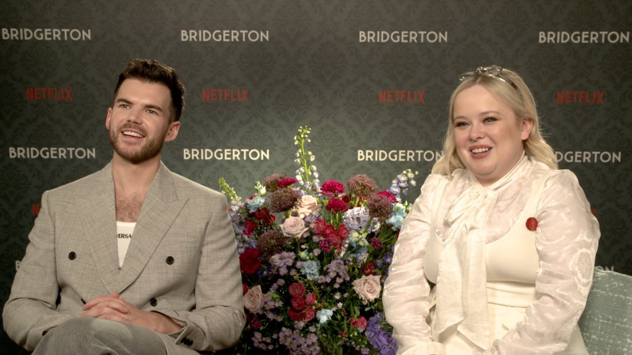 Nicola Coughlan e Luke Newton protagonisti di Bridgerton 3