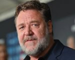 Russell Crowe: '40 pappagalli neri mi hanno fatto visita dopo la morte di mio padre'