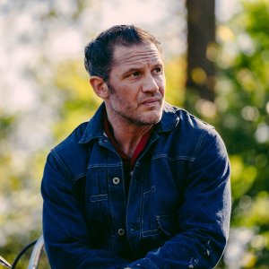 The Bikeriders: Tom Hardy in una scena