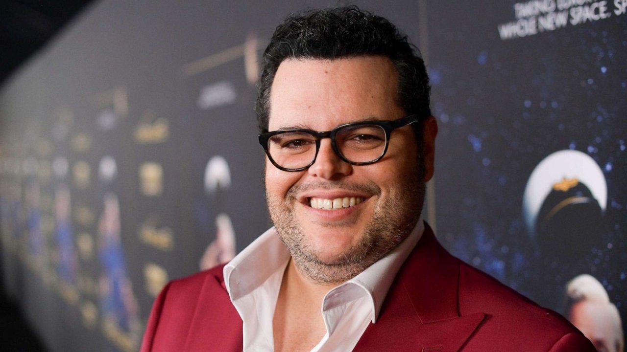 Josh Gad