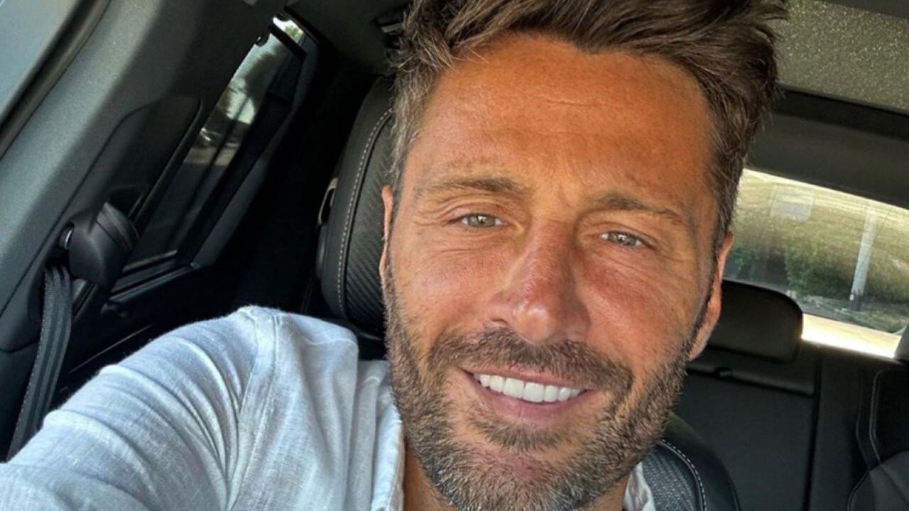 Filippo Bisciglia durante una diretta su Instagram