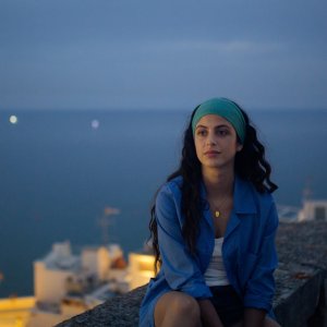 La treccia: un'immagine serale di Fotinì Peluso