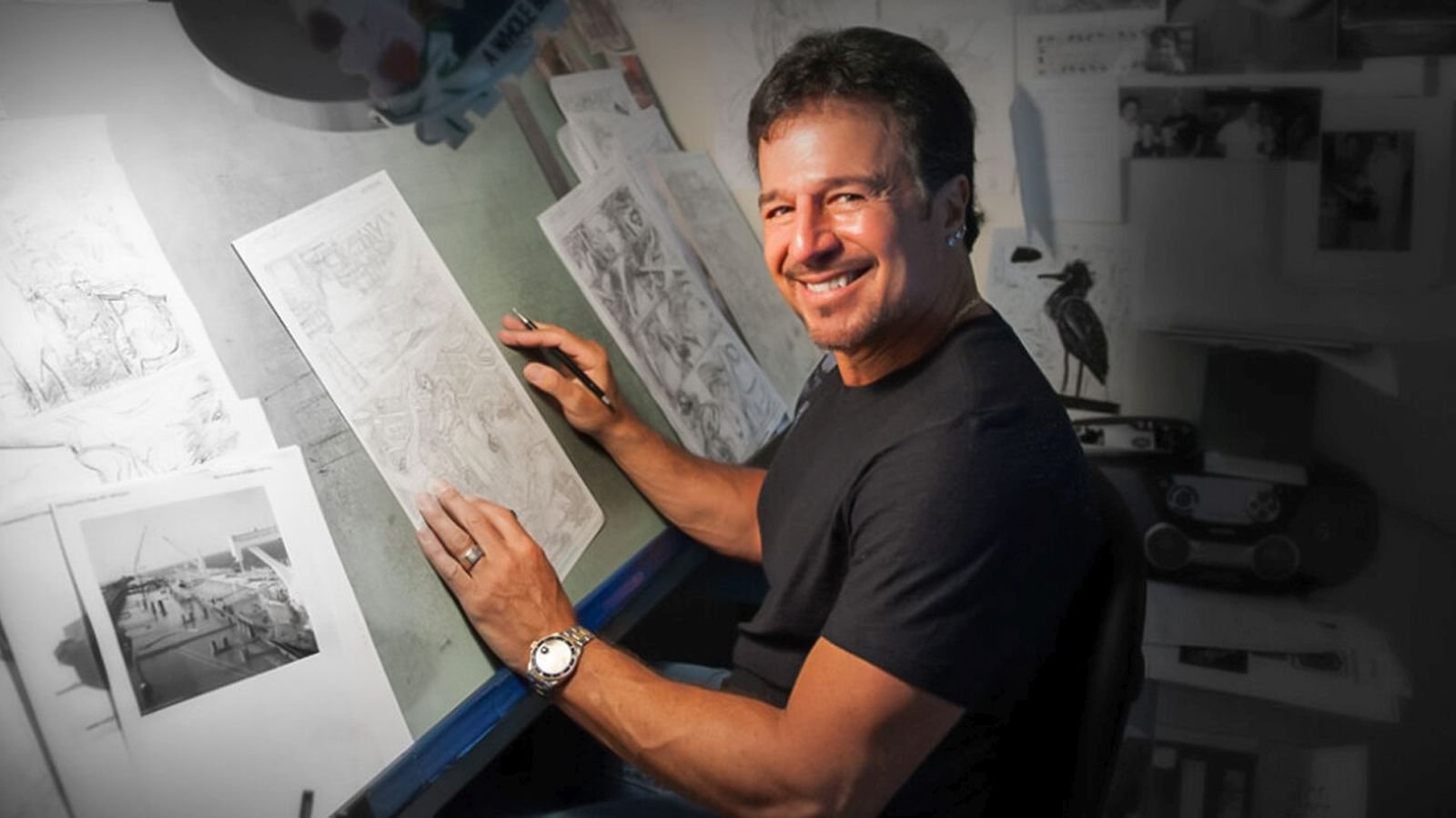 John Romita Jr. assina seu próprio quadrinho