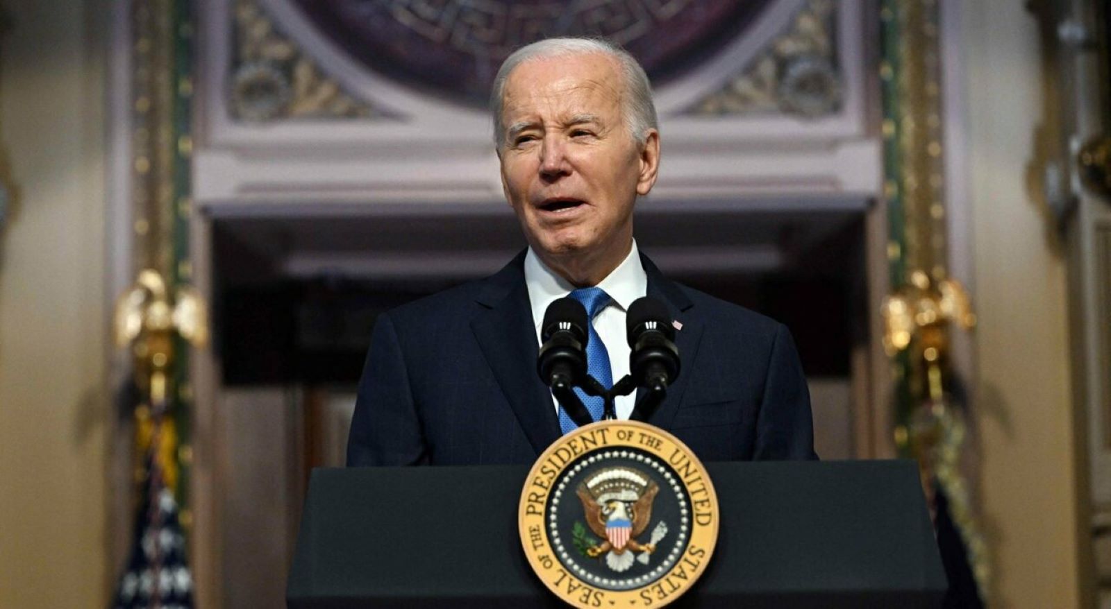 Joe Biden durante una conferenza stampa alla Casa Bianca