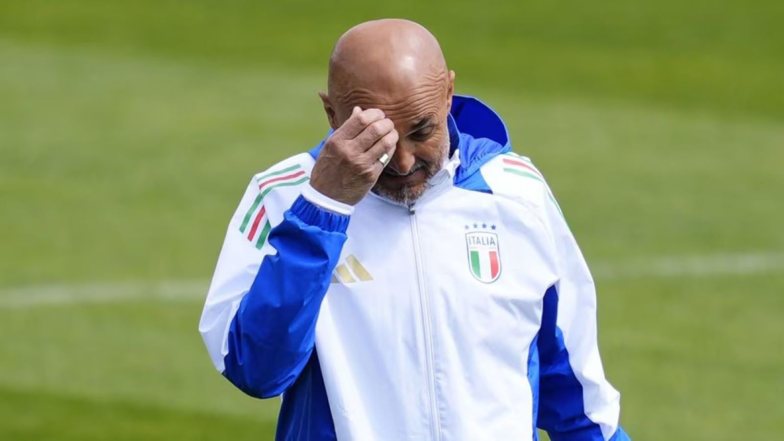 LLuciano Splalletti durante un allenamento della nazionale