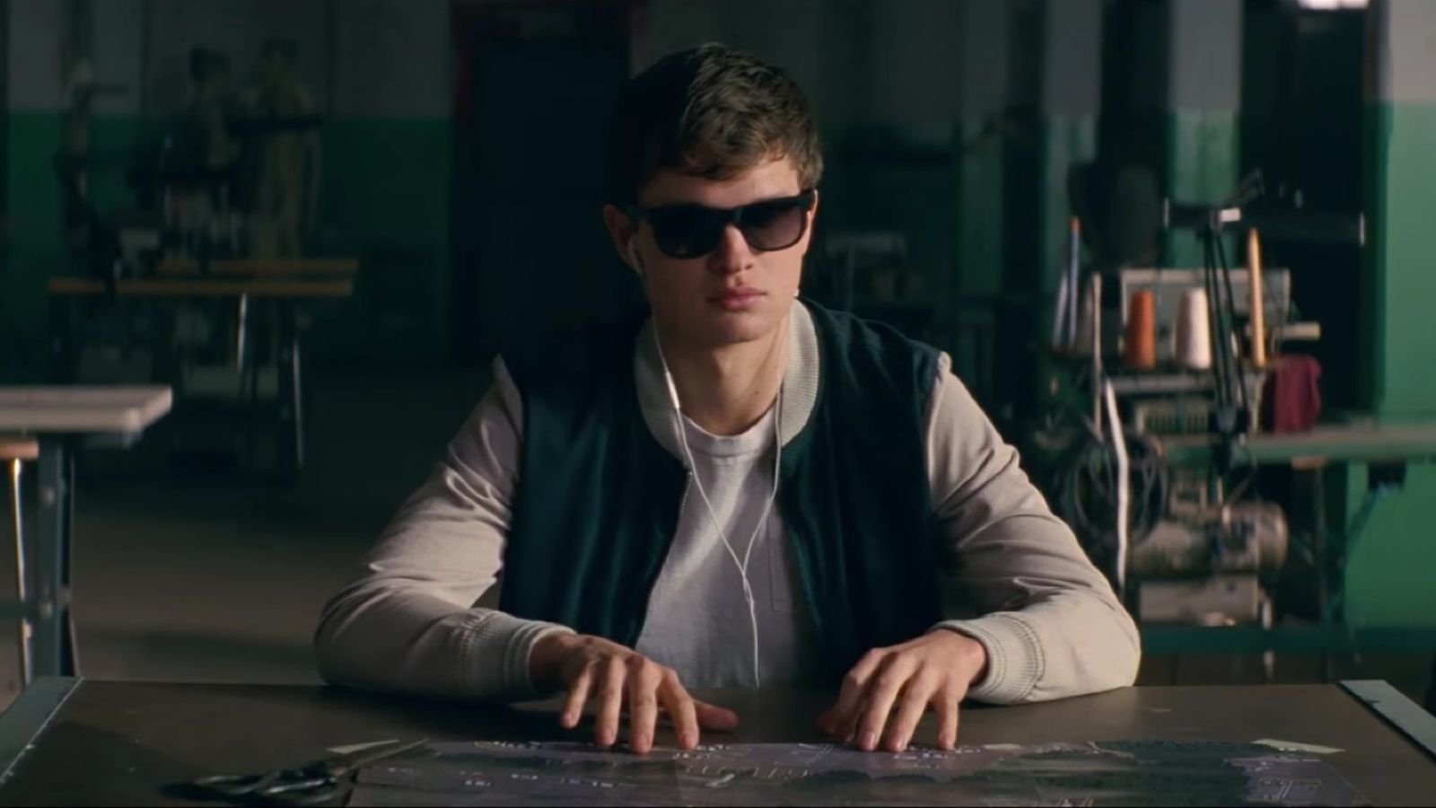 Baby Driver: Ansel Elgort in una scena