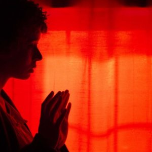 Woken: Erin Kellyman in una scena